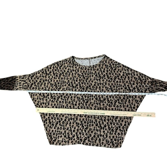 Maurices 24/7 Womens XL Animal Print Batwing Blouse Brown Black Used - Picture 9 of 16